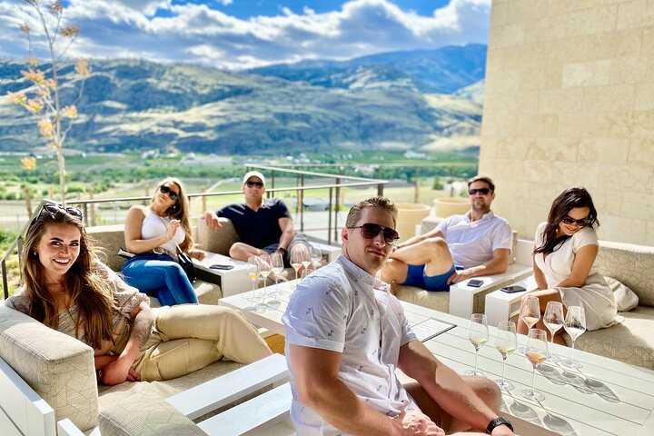 Oliver Wine Tour Full Day Guided With 5 Wineries - Photo 1 of 9