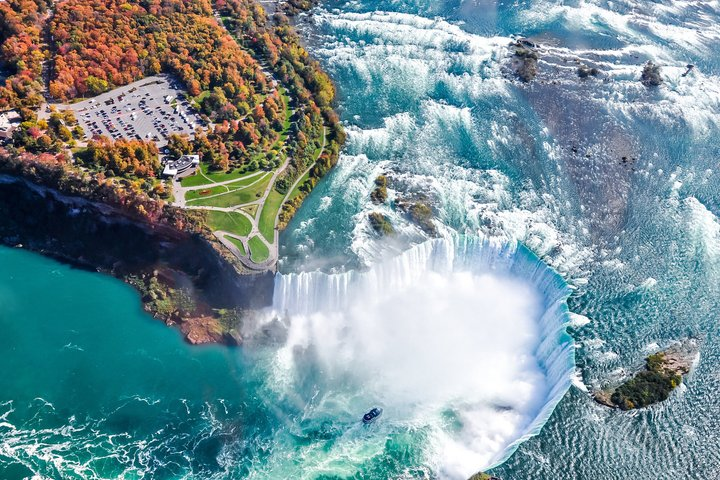 Private Niagara Falls Tour in a Luxury SUV - Photo 1 of 13
