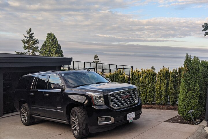 Private Transfer from Calgary Airport (YYC) to Calgary Hotels - Photo 1 of 10