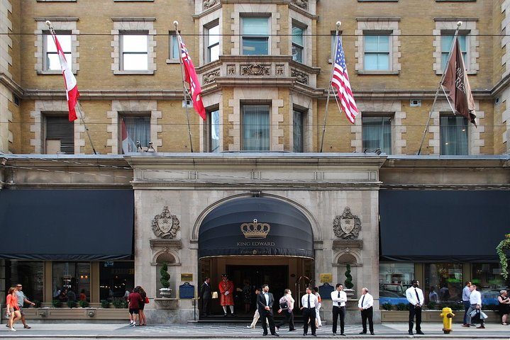 Private Transfer: Niagara Falls, ON to Toronto downtown Hotel - Photo 1 of 8