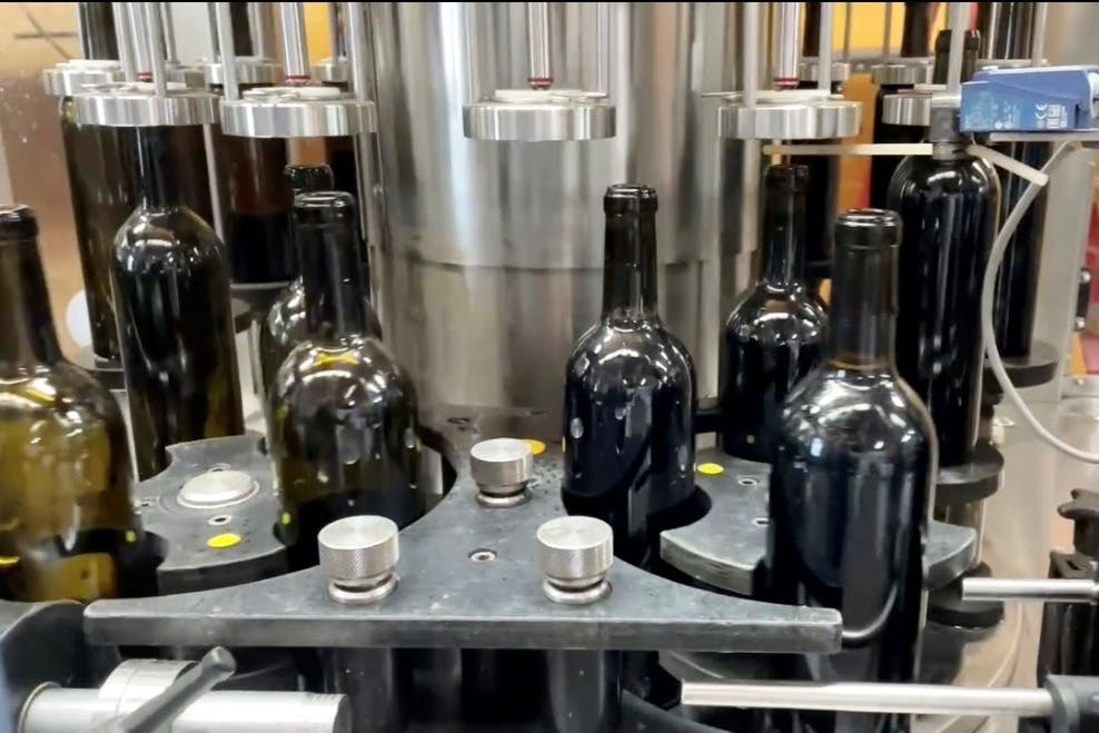 Reif Estate Winery: Walking Tour and Tasting - Photo 1 of 3