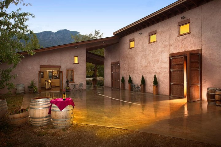 Step into our postcards. 