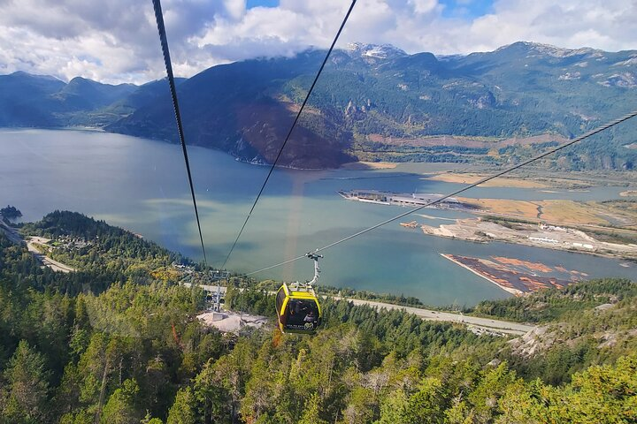 Private Whistler+ Sea 2 Sky Gondola +Shannon Fall+Green Lake Tour - Photo 1 of 5
