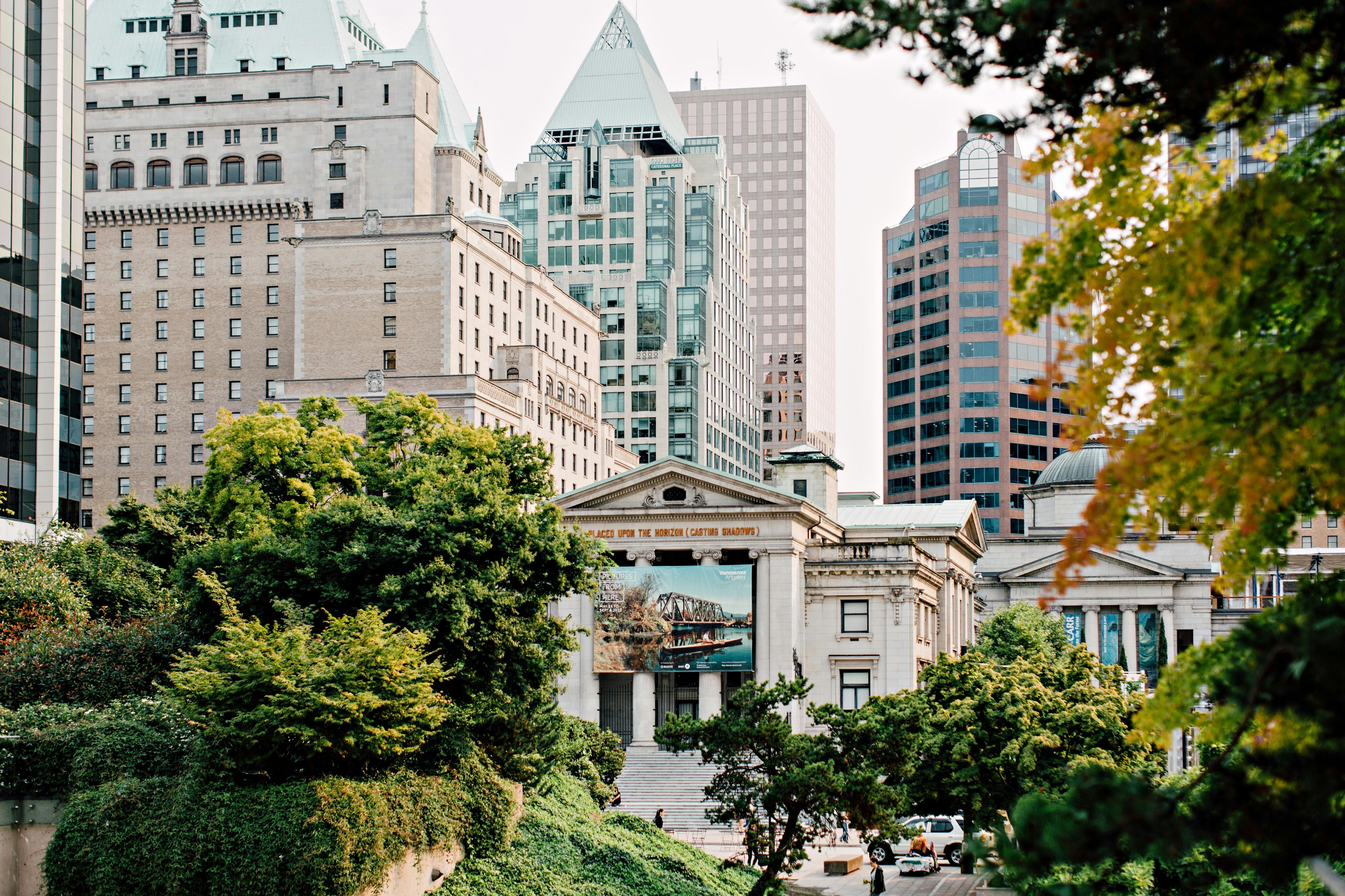 Vancouver: Guided Bus Tour, Lookout Tower Entry & Stanley Park Walking Tour - Photo 1 of 10