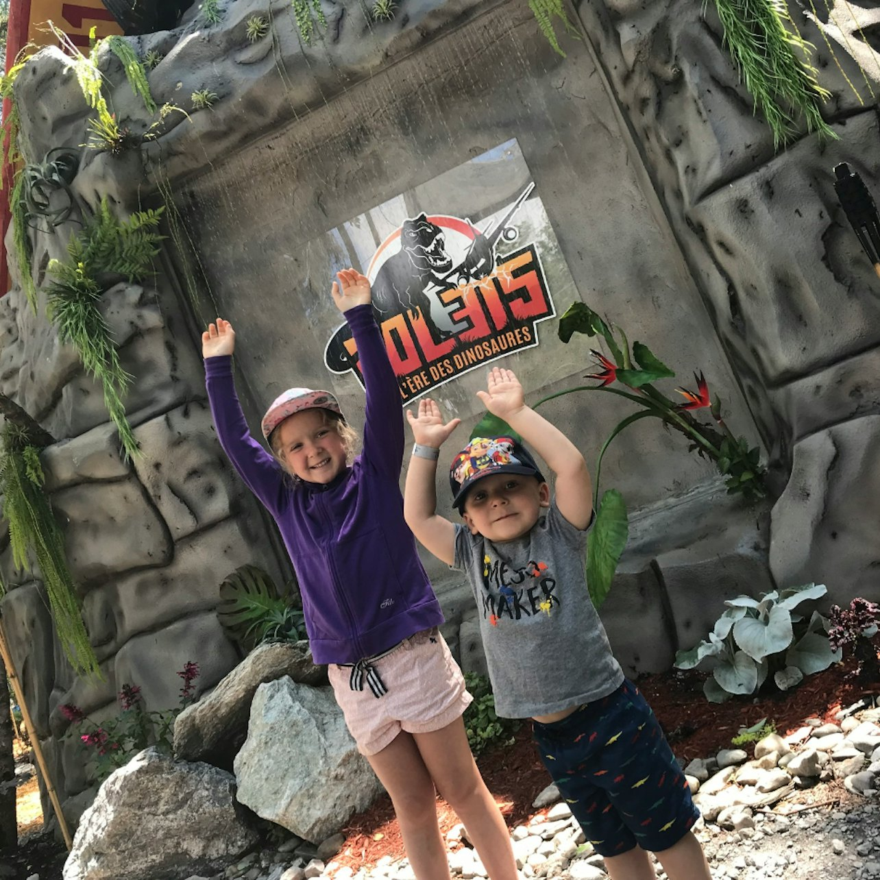 Woodooliparc: Flight 315 Theme Park - The Age of Dinosaurs - Photo 1 of 13