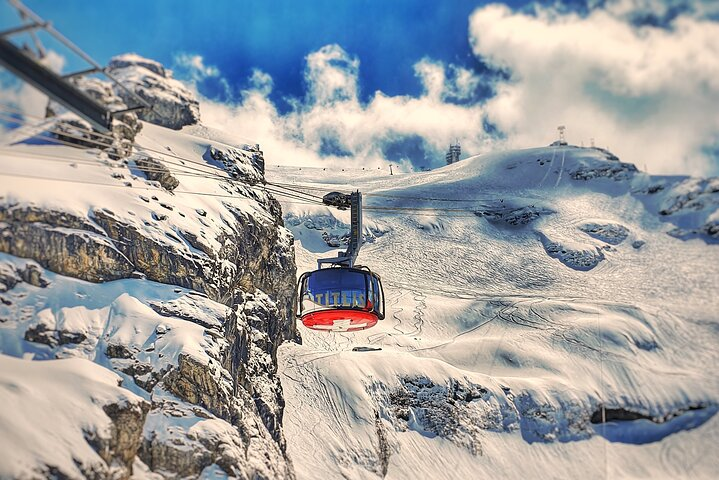 Mount Titlis Glacier World Private Day Trip from Luzern - Photo 1 of 3