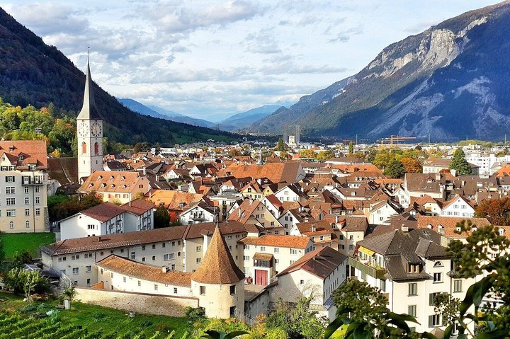 Discover Chur’s most Photogenic Spots with a Local - Photo 1 of 6