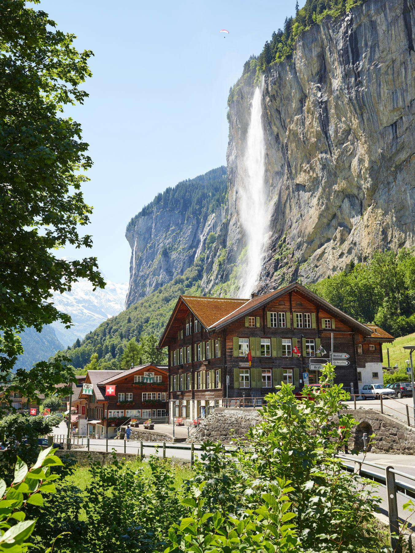 Grindelwald, Interlaken & Lauterbrunnen: Day Trip + Transport - Photo 1 of 9