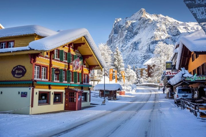 Hop-on Hop-off Zurich-Interlaken-Grindelwald-Lauterbrunnen - Photo 1 of 20