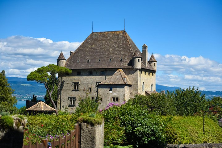 Private Trip from Geneva to Yvoire and Évian-Les-Bains in France - Photo 1 of 15