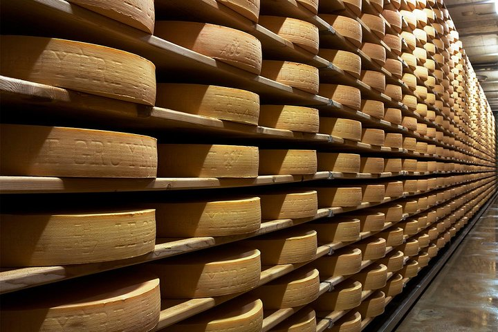 Winter Gruyères, chocolate & cheese tour from Lausanne - Photo 1 of 10