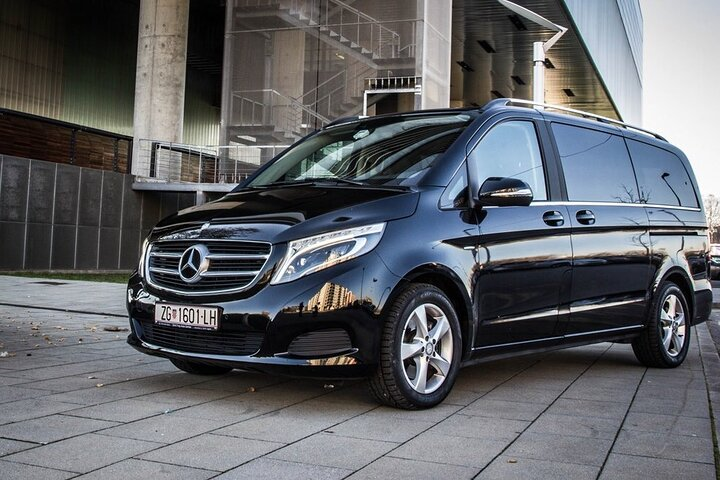 Zurich Hauptbahnhof Train Station to Zurich Hotel  - Photo 1 of 25