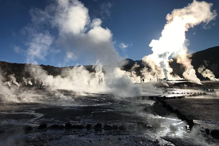 4-Day Best of Atacama: Moon Valley, Tatio Geysers and Altiplanic Lagoons - Photo 1 of 15