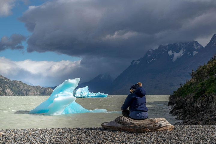 Half Day Playa Gray (Minimum 2 pax) - Photo 1 of 7