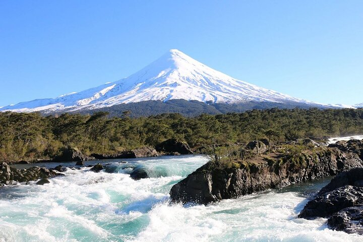 https://www.pelago.com/img/products/CL-Chile/osorno-volcano-in-puerto-varas/60f4f013-37ce-4a5a-952e-89c5187390a2_osorno-volcano-in-puerto-varas.jpg