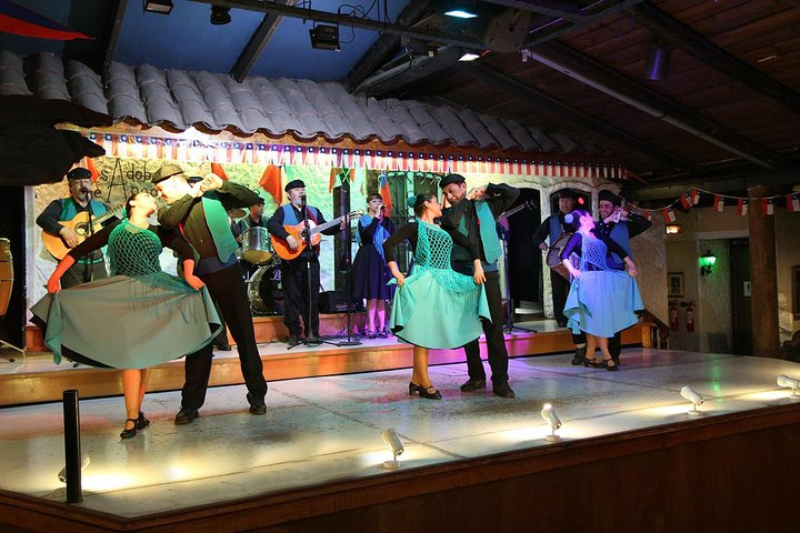 Dinner Show Adobes de Argomedo