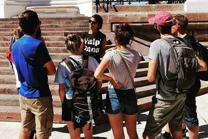 The Tour of Valparaiso in French on foot and in a small group - Photo 1 of 8