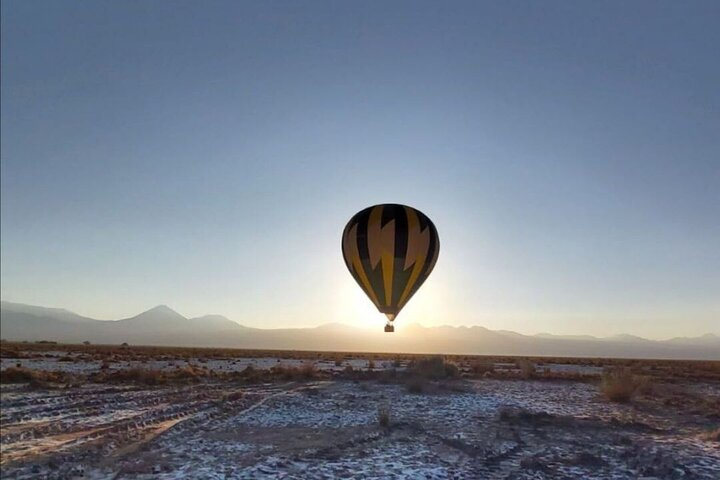 Hot Air Balloon Ride over the Atacama Desert with Pickup & Snacks - Photo 1 of 14