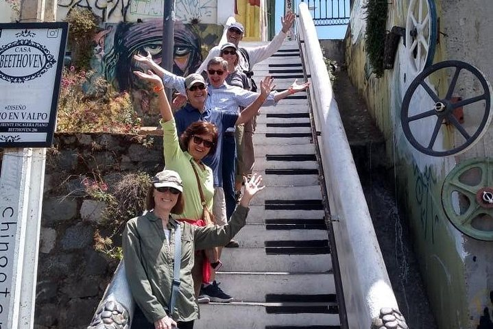 Valpo in 1 day: Authentic + Famous! Semi-private walking tour & public transport - Photo 1 of 16