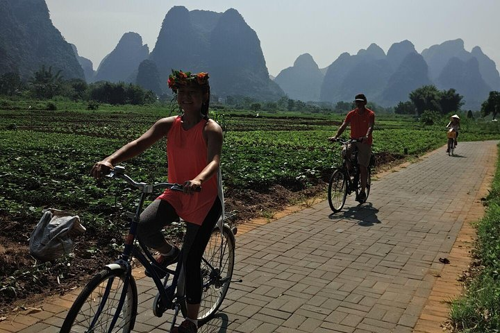Yangshuo Countryside Cycling.