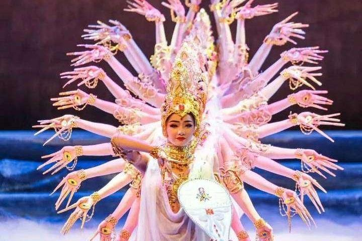 3-Day Dunhuang VIP Silk Road Tour: Mogao Grottoes and Han Great Wall - Photo 1 of 10