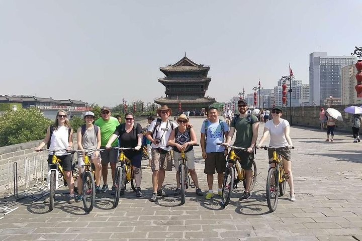 3 Hours Xi'an Biking and Calligraphy Class - Photo 1 of 6