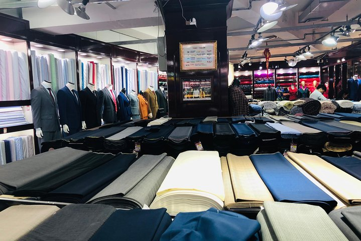 4-Hour Beijing Shopping Tour with Dim Sum Lunch in Beijing Pelago