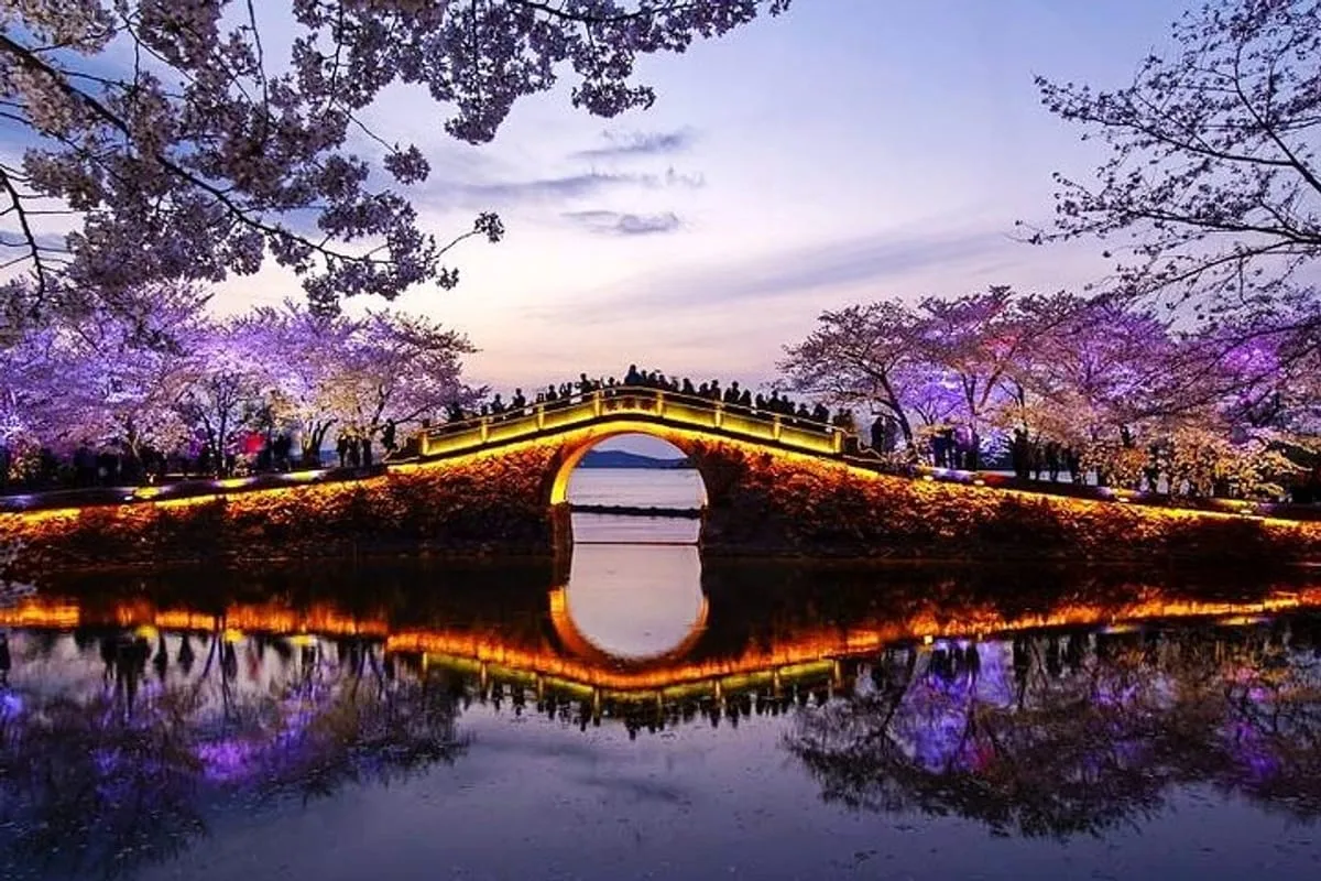 4-Hour Wuxi Taihu Yuantouzhu Scenic Area Private Tour in Wuxi | Pelago