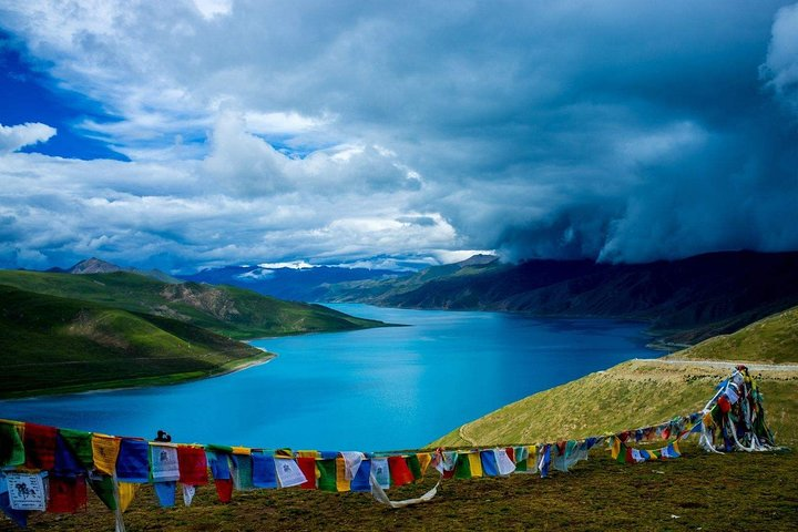 7-Day Small Group Lhasa,Yamdrotso,Everest, Kathmandu from Chengdu - Photo 1 of 16