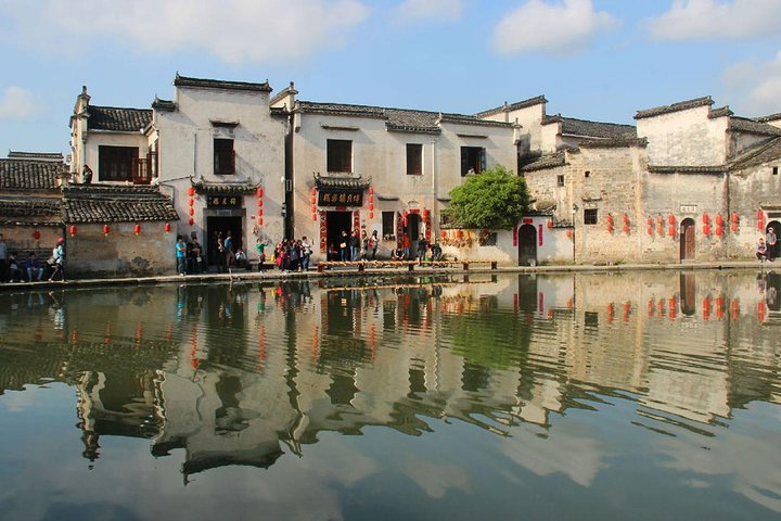 All-Inclusive Private Tour: Picturesque Villages Sightseeing From Huangshan - Photo 1 of 9
