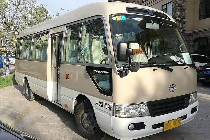 Beijing Capital International Airport(PEK) 22 seat coach Transfer - Photo 1 of 3