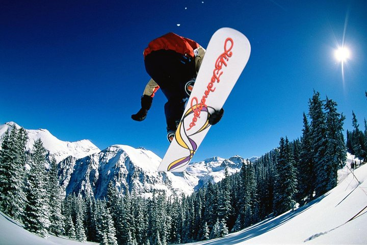 Experience the joy of skiing in stunning Zhangjiakou where endless snow-covered slopes and majestic mountain views create an unforgettable adventure for all winter sports enthusiasts.