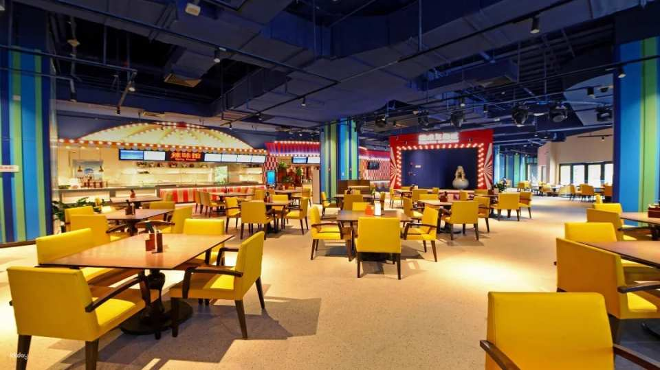 Chimelong Circus Hotel Buffet in Zhuhai, China | Circus Food Town | Exclusive Offer with Free AIRSIM Borderless Data Card - Photo 1 of 2