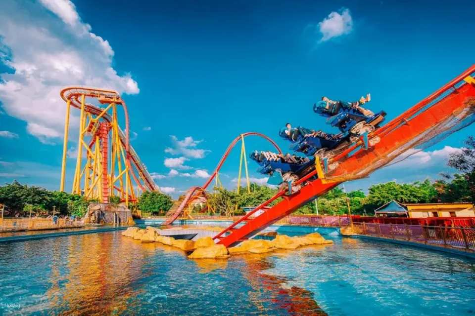 Chimelong Paradise in Guangzhou, China | Exclusive free AIRSIM without borders internet card - Photo 1 of 9