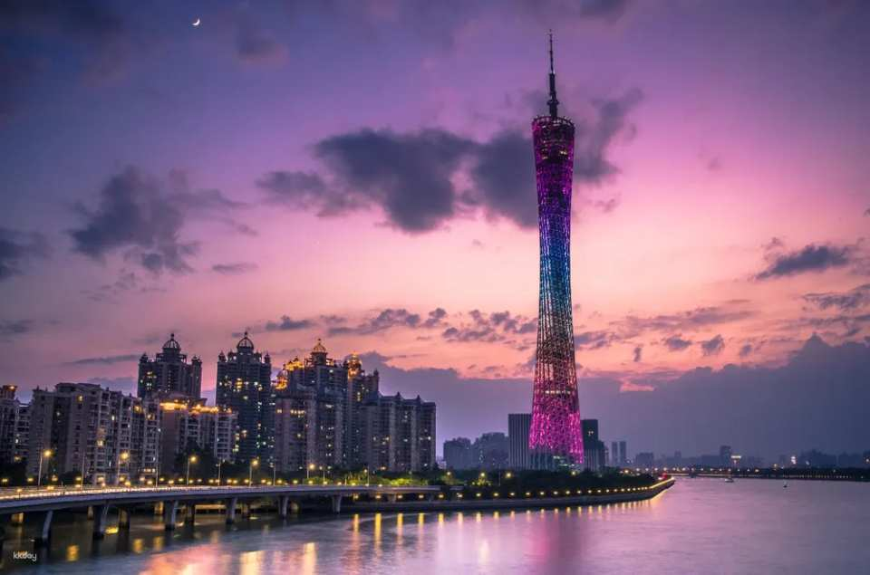 【China】Guangzhou Pearl River Cruise｜Night Cruise Ticket · Day Cruise Ticket + Floating Tea House｜Morning Tea - Photo 1 of 10