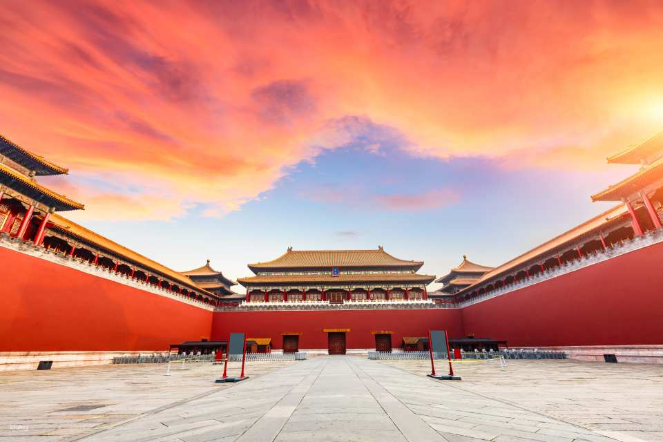 [China] Half-day tour of the Palace Museum in Beijing | Palace Museum First Gate Ticket + Wireless Headset + 3-Hour Guided Tour | Chinese / English / Cantonese Guide - Photo 1 of 10