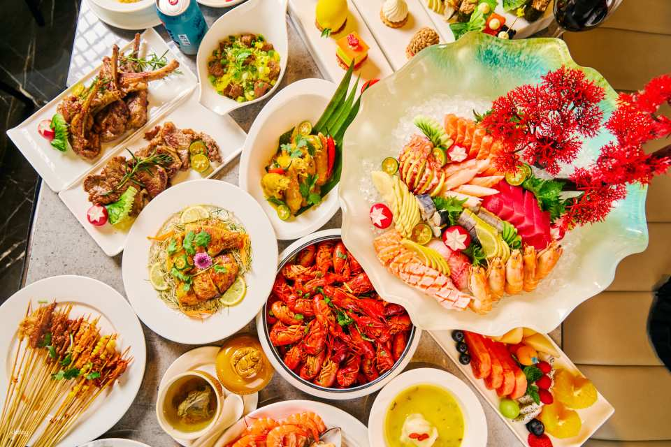 Pullman Shenzhen, China | Dining Offers | Lunch/Dinner Buffet / Afternoon Tea / Chinese Set Menu | 46th Floor Views | Near Shenzhen North Station - Photo 1 of 10
