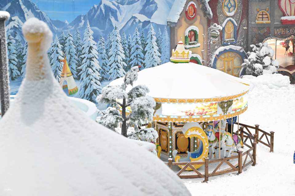 [China] Shenzhen Haichang Leman Ice and Snow Kingdom (Haiya Colorful City Store)｜A good place for parents and children to have fun in the snow *Only available to Hong Kong and Macao residents - Photo 1 of 7