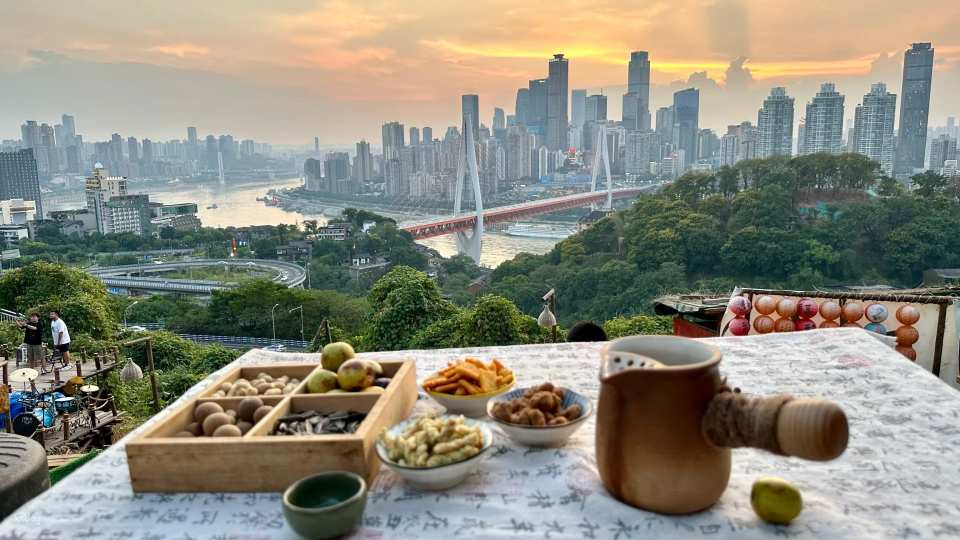 [Chongqing] Xiangyunduan Tea Stall (Tea Drinking and Viewing Spot + Fine Snacks + Optional Fireside Tea Making + Singer Resident Performance + Internet Celebrity Check-in and Photography Location) - Photo 1 of 9