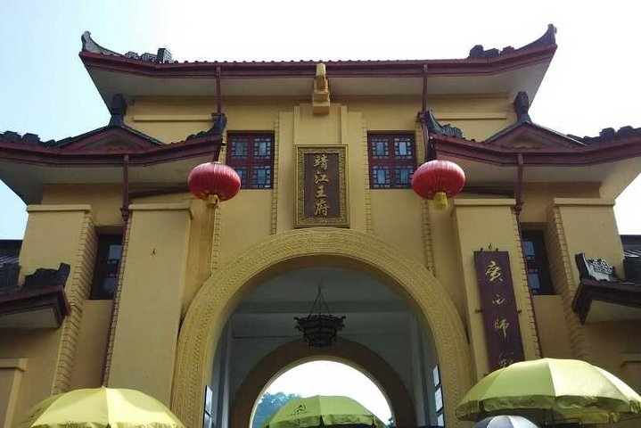 Elephant Trunk Hill and Duxiu Peak Guilin Private Day Tour  - Photo 1 of 6