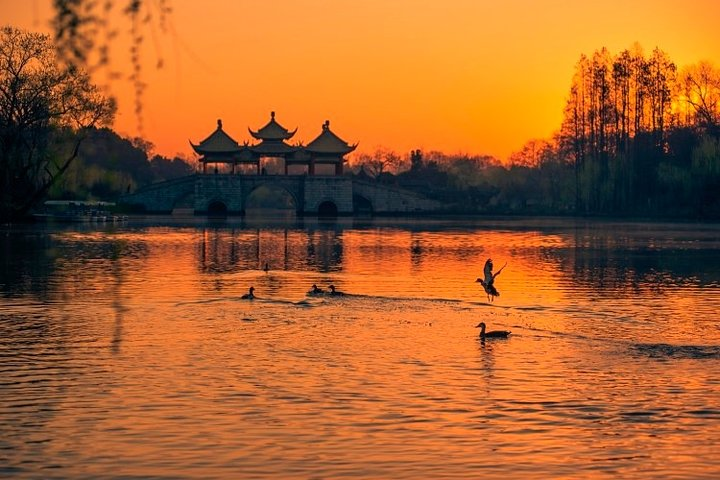Half-day Private Yangzhou Sunset Tour with Boat Ride - Photo 1 of 6