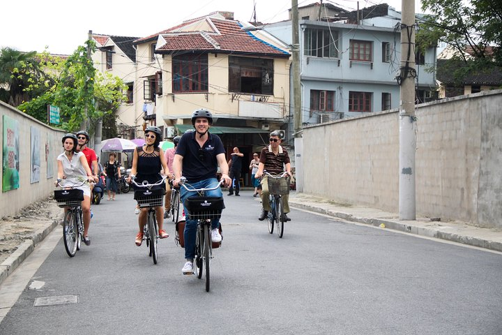 Shanghai Old Town Half-Day Bike Tour with Food Tasting - Photo 1 of 6