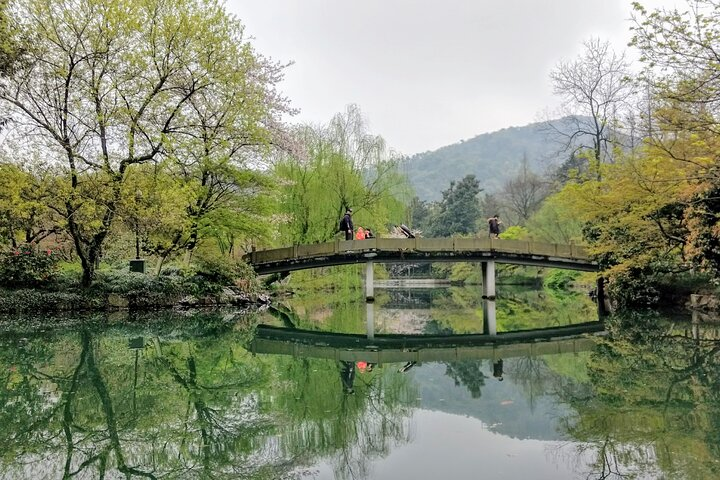 Hangzhou City Highlights Private Day Tour - Photo 1 of 3