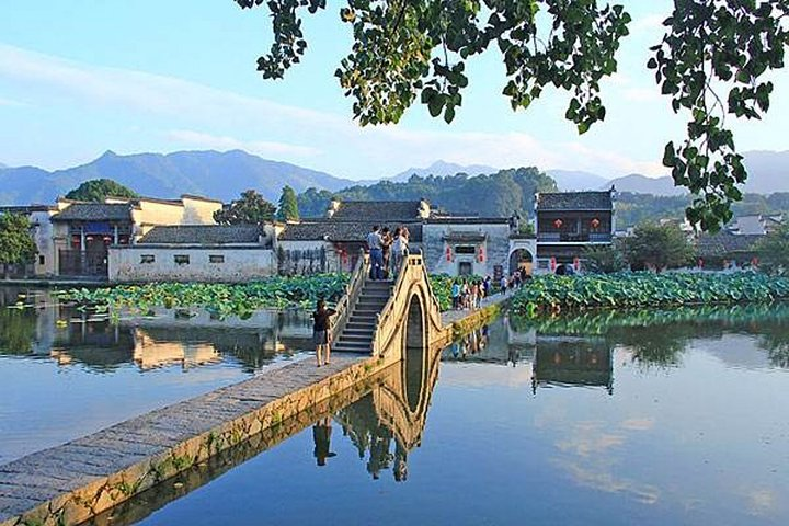 Hongcun Ancient Village Half-Day Private Tour from Huangshan  - Photo 1 of 6