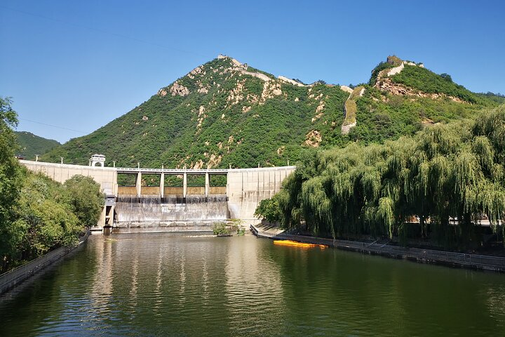 Lakeside Great Wall