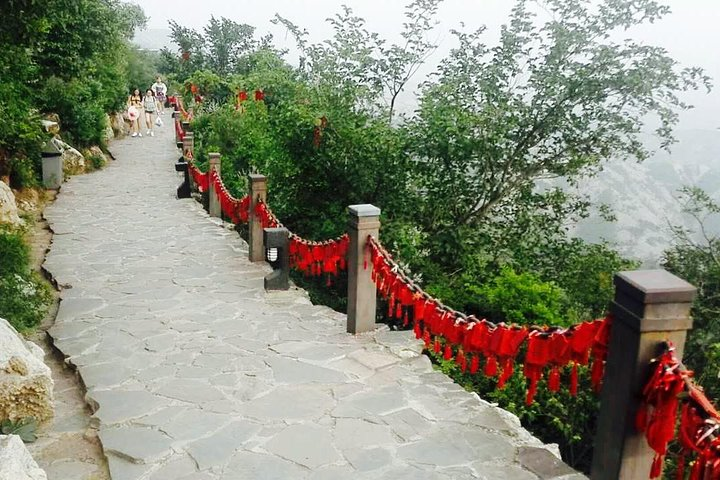 Love Locks and wishing cards
