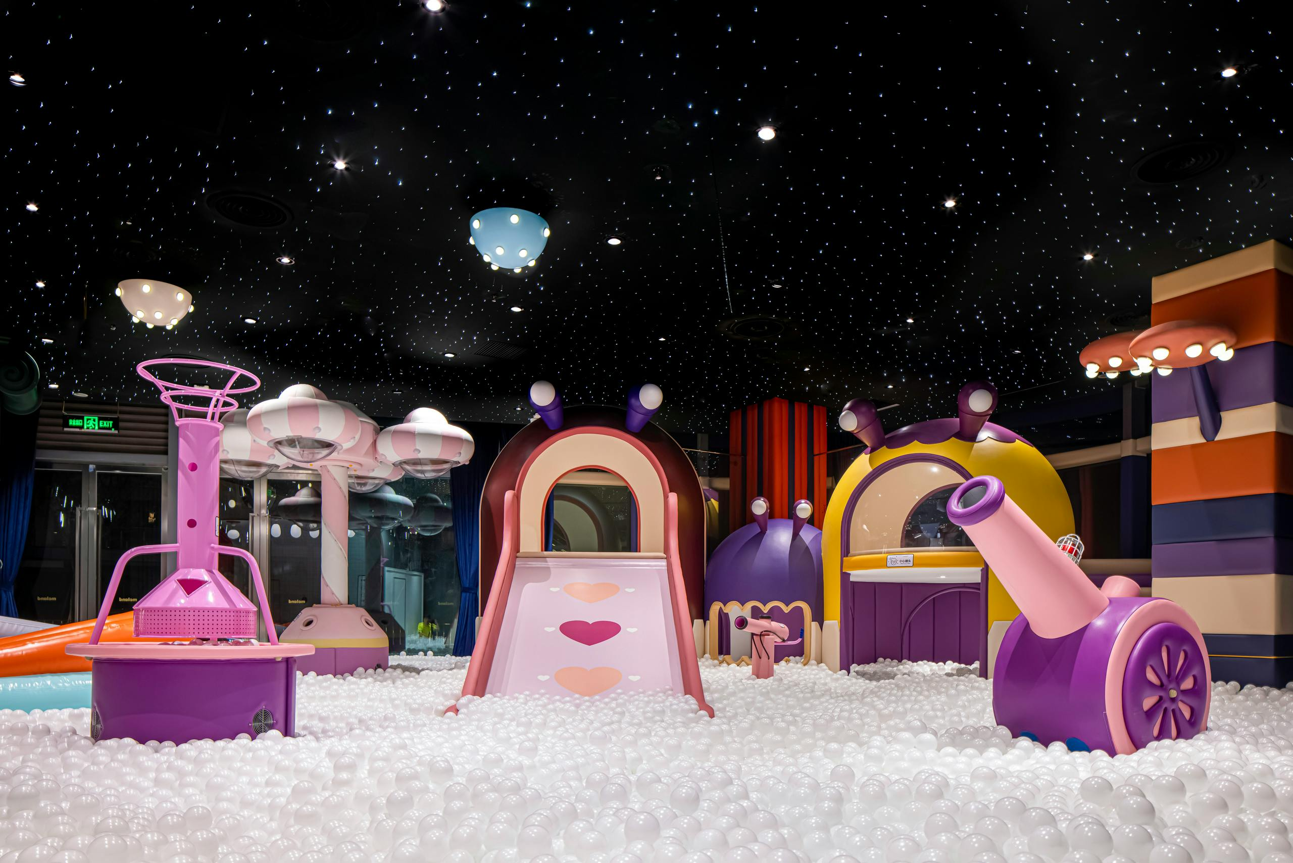 Baoan Parent-Child Hot List: MELAND (Shenzhen Baoan Qianhai Happy Harbor Store) Single Entry Ticket for One Adult & One Child - Photo 1 of 6