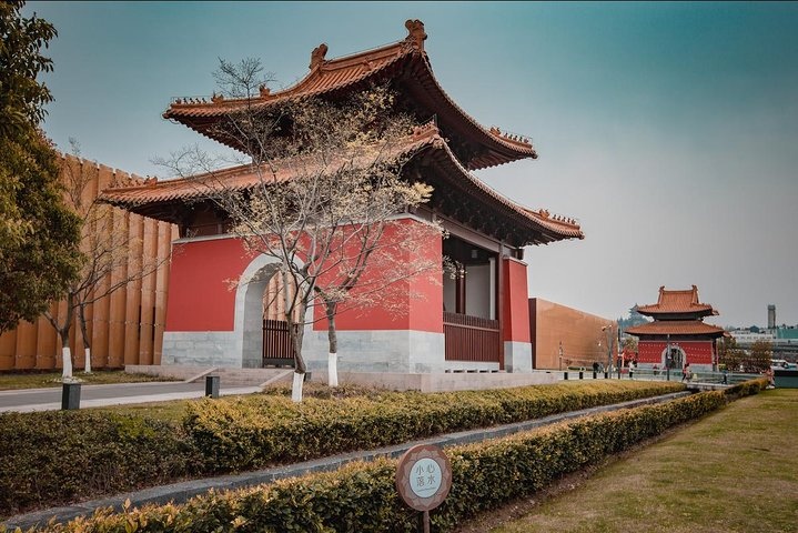 Nanjing Day Trip from Shanghai :Explore Sun-Yatsen Tomb,Old city wall, etc. - Photo 1 of 16