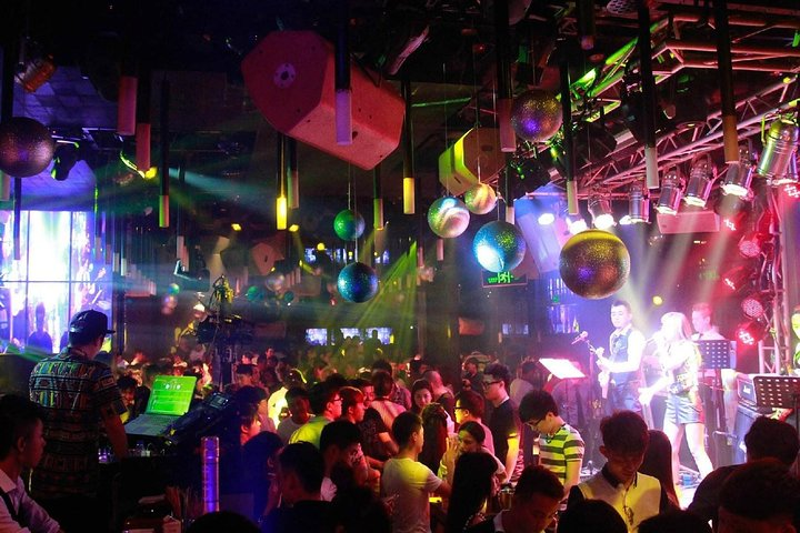 Guangzhou Nightlife Party Tour, Hottest Bars & Hidden Speakeasies - Photo 1 of 8
