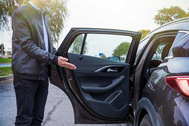 Private Arrival Transfer: Tianjin Binhai International Airport (TSN) to Hotel - Photo 1 of 13